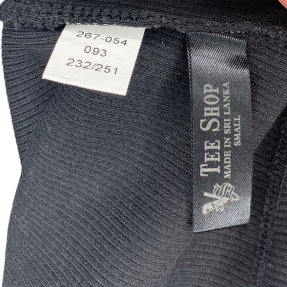 VS Tee Shop Small gold sequin scoop neck black tank - Picture 5 of 5